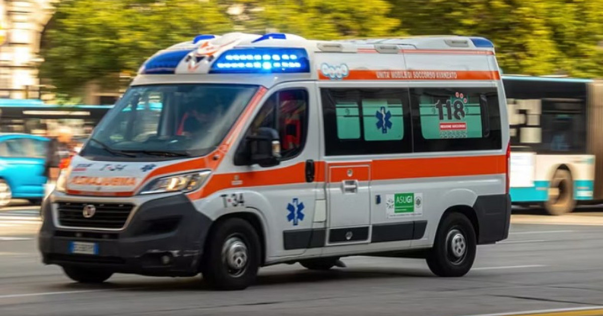 kafshoi-nje-loder-dhe-rrezikoi-te-mbytej-foshnja-shpetohet-ne-telefon-nga-operatori-i-urgjences