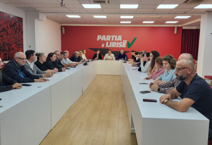 “Të hënën nis përballja ime publike me mafian”, Blushi publikon letrën e Metës në kryesinë e Partisë së Lirisë