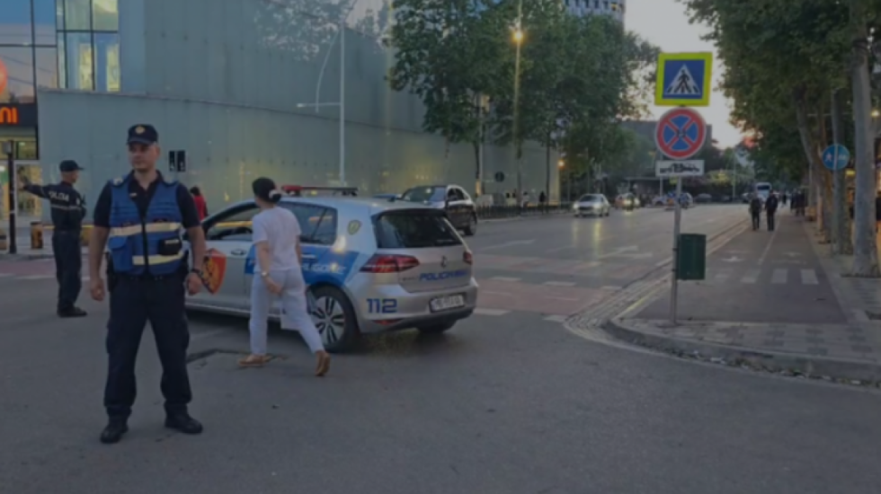 Alarm për bombë në një qendër tregtare në Tiranë