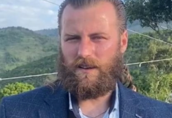 Dinamika e atentatit në Lezhë, një makinë i preu rrugën, nga tjetra dolën autorët që lëshuan mbi 30 plumba ndaj Audi Q7