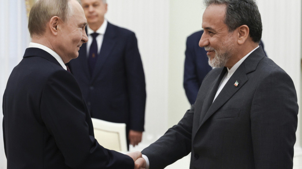 Irani i propozon Trump hapjen e Hormuzit dhe shtyrjen e bisedimeve bërthamore, Araghchi takohet me Putin