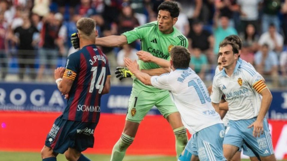 “Çmendet” portieri në kampionatin spanjoll, grusht fytyrës kapitenit të rivalëve