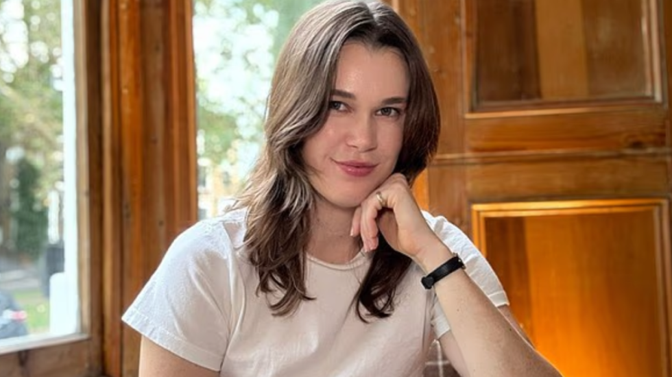 33-vjeçarja fiton 156 mijë paunde në vit, por thotë se nuk është e pasur