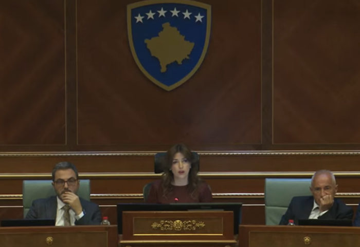 Afati drejt skadimit, Kosova ende pa president, shtyhet seanca e Kuvendit