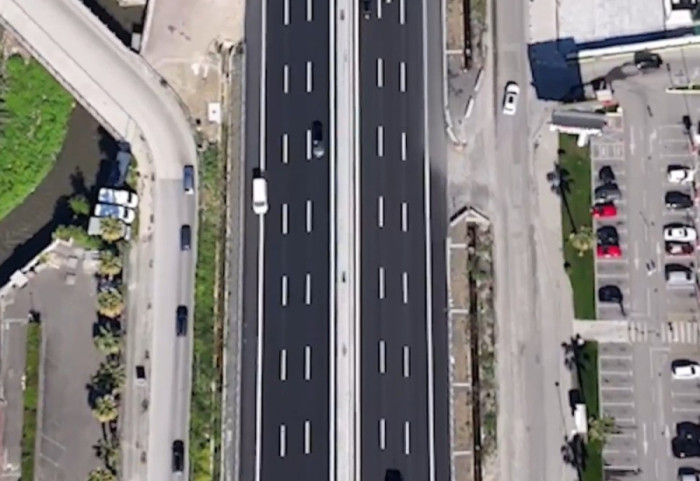 Hapet plotësisht segmenti i zgjeruar i autostradës Tiranë–Durrës, 6 km me 4 korsi deri te mbikalimi i Rinasit