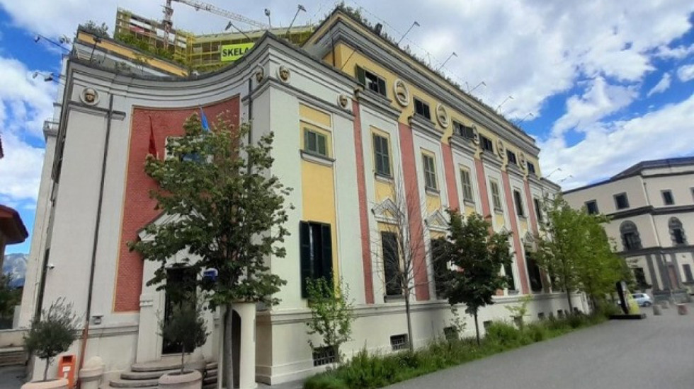 Shpërndarja e aboneve falas për pensionistët, Bashkia e Tiranës: Lehtësim i procesit