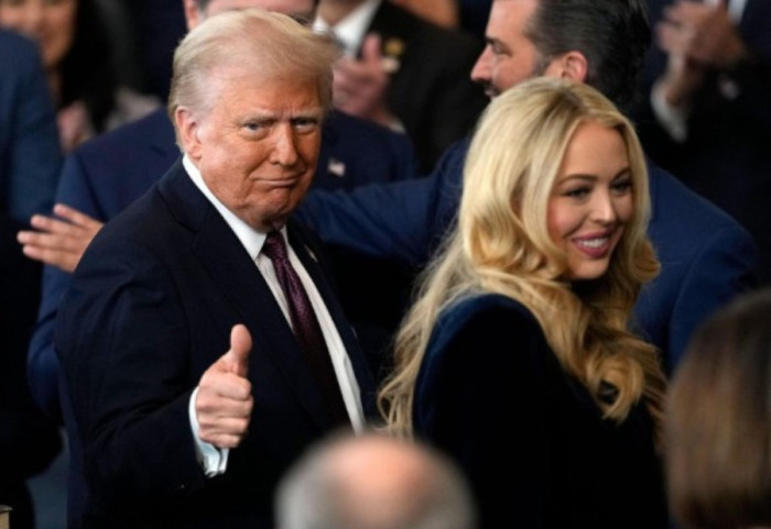 Dikur e quanin rosaku i familjes, ja si duket sot vajza “e panjohur” e Trump