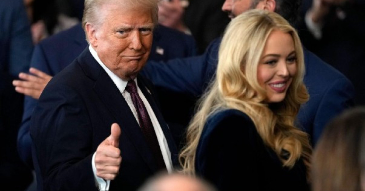 dikur-e-quanin-rosaku-i-familjes-ja-si-duket-sot-vajza-e-panjohur-e-trump