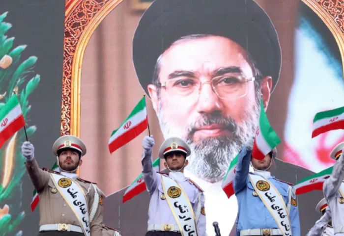 Trump konfirmon vazhdimin e bllokadës detare, Axios: SHBA planifikon sulme të shkurtra dhe të fuqishme ndaj Iranit