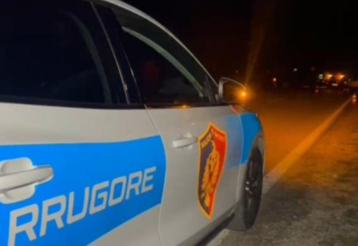 Aksident i rëndë në Vlorë, makina merr para bariun me gjithë bagëti