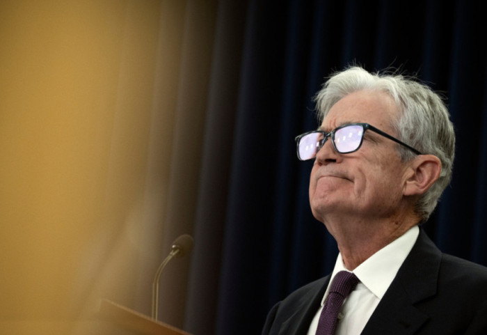 Powell jep dorëheqjen si shef i Bankës Federale, por nuk largohet nga Bordi