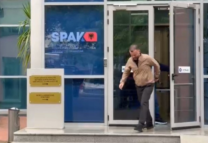 Dosja 'Balluku', dyshohet se përfitoi tenderin e një loti të Unazës së Tiranës, Arbër Abazi në SPAK