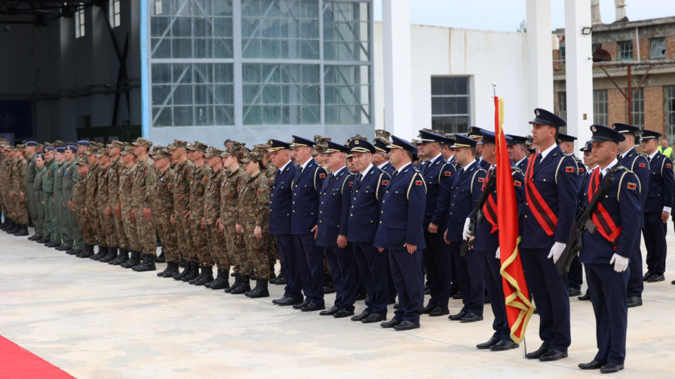 “Rikthehet Shkolla e Aviacionit në Vlorë”, 75-vjetori i Forcve Ajrore, Begaj: Një kapitull i ri