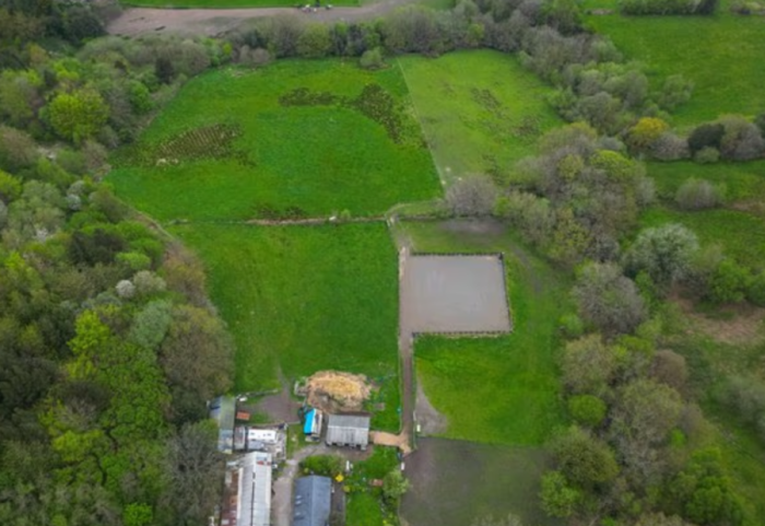 “Nuk iki nga shtëpia, nuk i dua 1.1 milionë paunde”, fermeri refuzon ofertën e majme