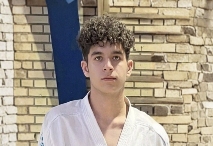 Teherani ekzekuton kampionin e karatesë, 21-vjeçari u arrestua gjatë protestave