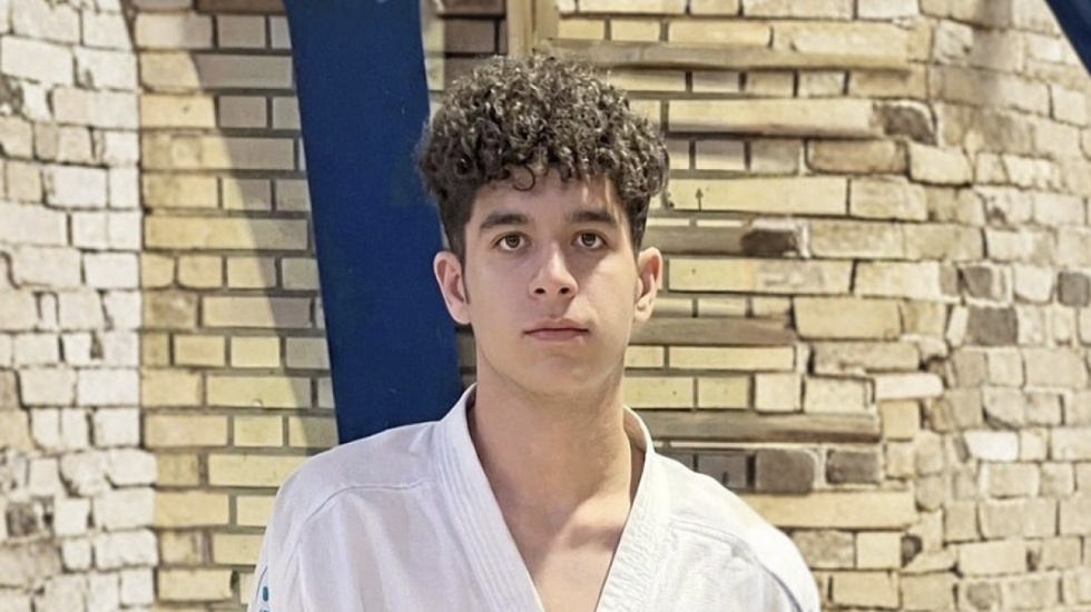 Teherani ekzekuton kampionin e karatesë, 21-vjeçari u arrestua gjatë protestave