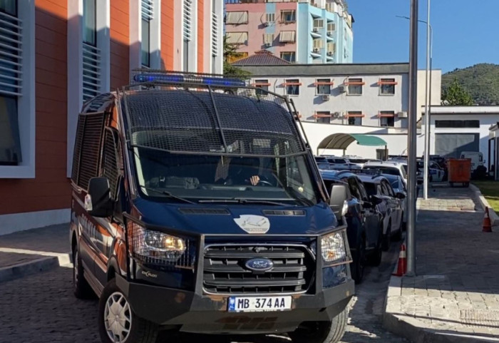 Aksion antidrogë në qarkun e Elbasanit, 20 urdhërkontrolle dhe disa të ndaluar
