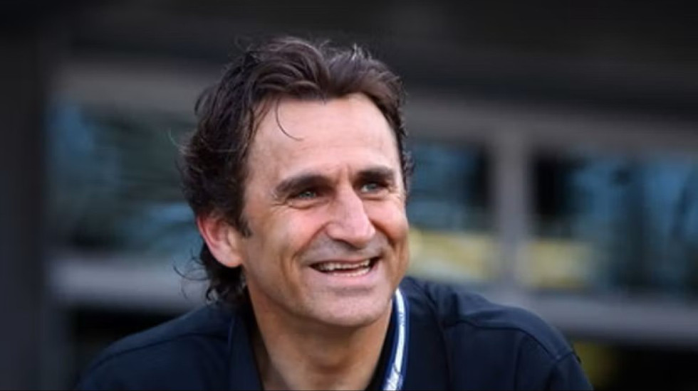 Humbi këmbët, por fitoi 4 medalje të arta paralimpike: Italia i jep lamtumirën legjendës Alex Zanardi