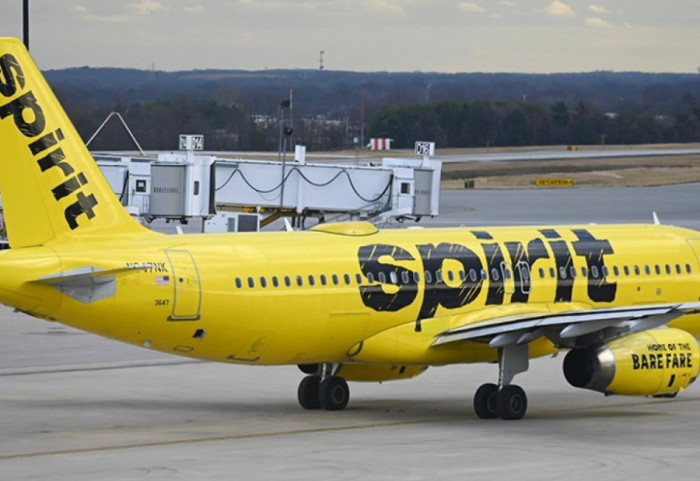 Kompania ajrore Spirit Airlines pezullon fluturimet, nis procesin e mbylljes pas krizës së karburantit