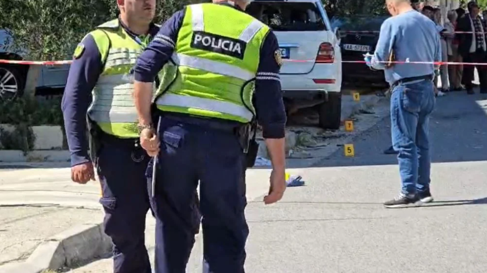 Tragjedi në Durrës, makina përplas 3 fëmijë, 2 humbin jetën