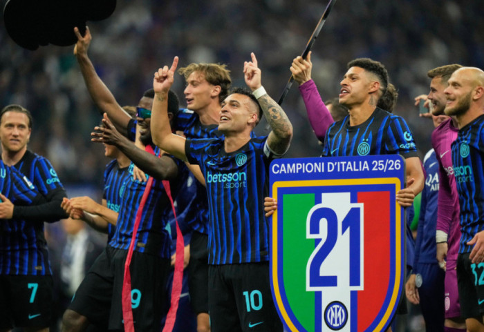 Interi mposht Parmën 2-0 dhe shpallet kampion i Italisë