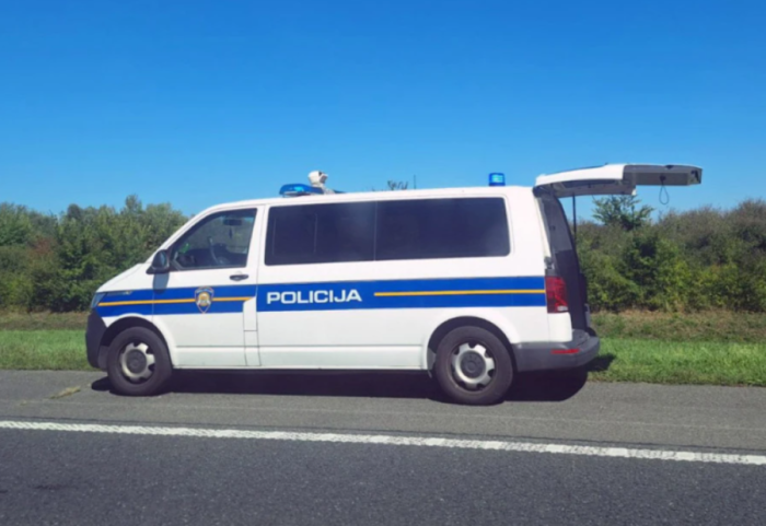 U transportuan në kushte çnjerëzore, gjenden 4 emigrantë të vdekur në Kroaci, 2 të tjerë në gjendje të rëndë