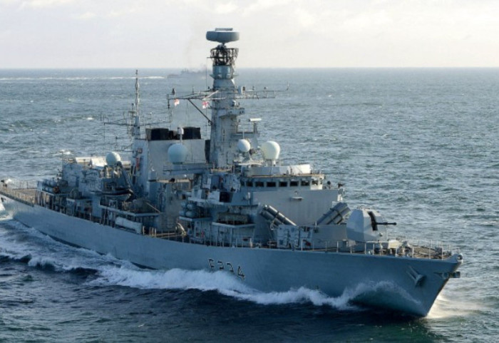 Krizë në Marinën Mbretërore, Britania ngelet me 5 fregata në shërbim, del nga përdorimi HMS Iron Duke