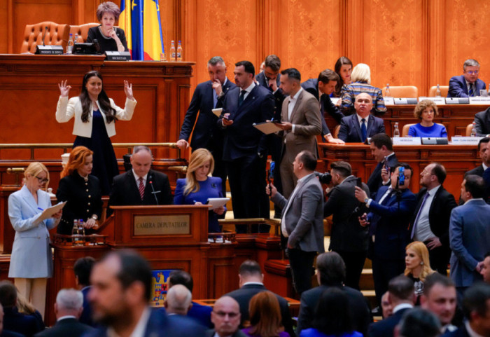 Përplasja për masat antikrizë, bie qeveria në Rumani