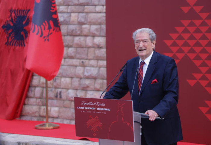 Protesta e 8 majit, Berisha: Të frymëzuar nga Skënderbeu të vazhdojmë betejën