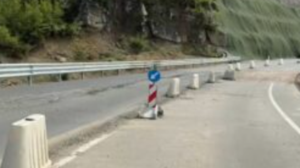 As shiu dhe as bora, dëmtohet sërish aksi që kushtoi 260 mln euro