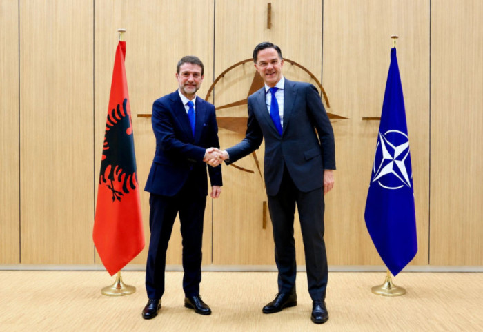 Hoxha-Rutte: Në situatën e sotme gjeopolitike NATO është më e rëndësishme se kurrë