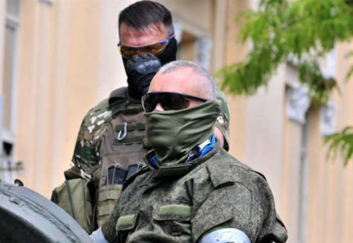 “Alo, jam Vladimiri...”, mercenarët e Putinit i vjedhin makinat luksoze pilotit të Formula 1 në zemër të Monakos