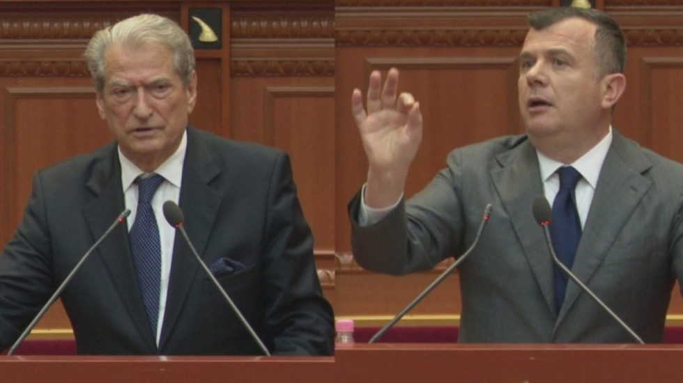 "Bllokuat integrimin me mbrojtjen e Ballukut", Balla e Berisha përplasen për raportin e PE: Nisët amendamente me e-mail