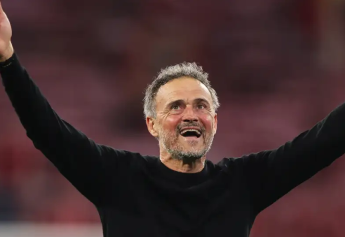 U kualifikuan në finalen e Champions, Enrique shtron darkë për ditëlindje...por vetë nuk shkon
