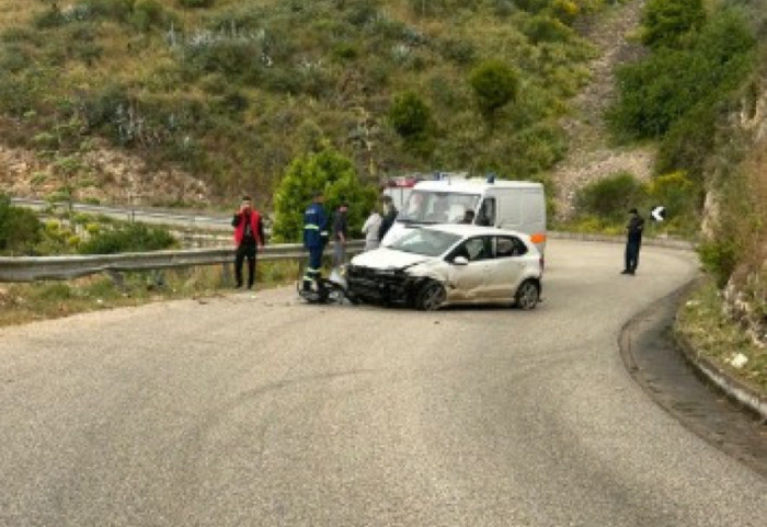 E rëndë në Klos, një i vdekur dhe katër të plagosur nga aksidenti