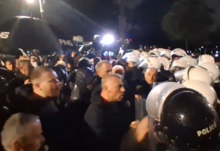 “Kujdes se do të zbulohet fytyra një ditë”, deputeti Nallbati përplaset me FNSH