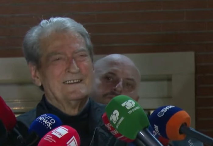 “Ja vdekje, ja liri, ne do të fitojmë”, Berisha: Nuk ndalemi pa çuar Ballukun në burg