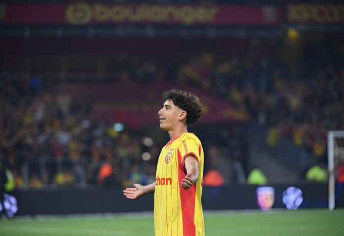 16-vjeçari shkruan historinë në Francë, shënoi golin e kualifikimit në Champions vetëm 14 sekonda pas debutimit