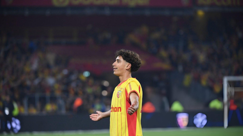 16-vjeçari shkruan historinë në Francë, shënoi golin e kualifikimit në Champions vetëm 14 sekonda pas debutimit