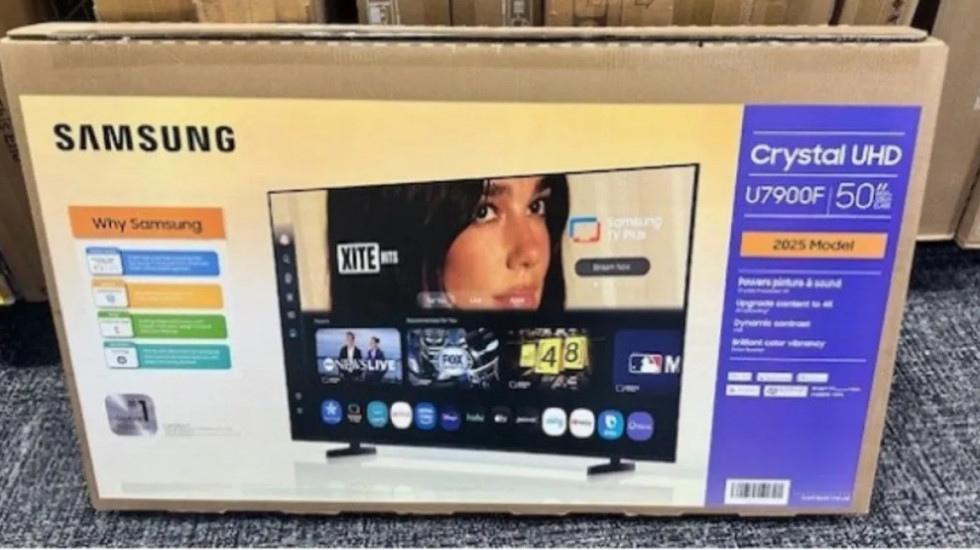 "Po përdor imazhin tim", Dua Lipa padit Samsung për 15 milionë dollarë