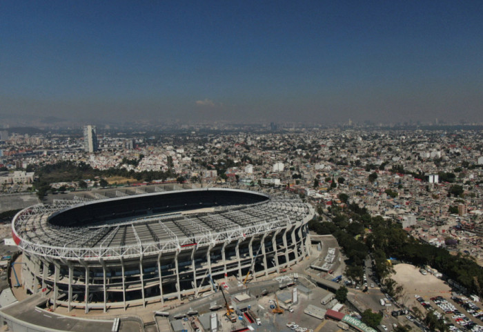 Alarm për stadiumin e ndeshjes hapëse të Botërorit 2026: “Azteca” po fundoset, NASA po monitoron situatën