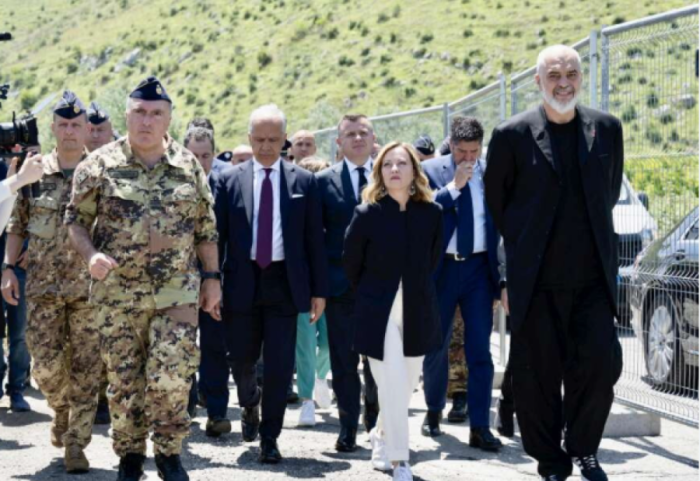 Marrëveshja për qendrën e emigrantëve, Rama sqaron keqkuptimin: Do të zgjasë sa kohë do Italia
