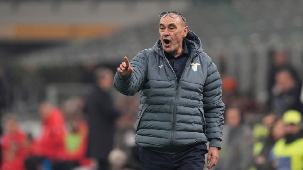 Sarri për ndeshjen me Romën: Po u luajt të hënën vij, të dielën jo
