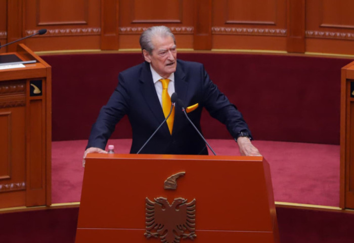 "E quajte Skënderbe Ramën dhe të flaku", Berisha dhe Spiropali përplasen në Kuvend