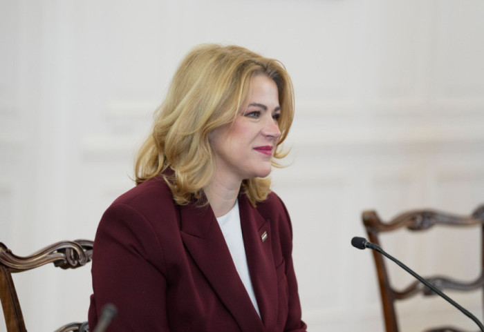 Dronët që rrëzuan qeverinë, jep dorëheqjen kryeministrja letoneze