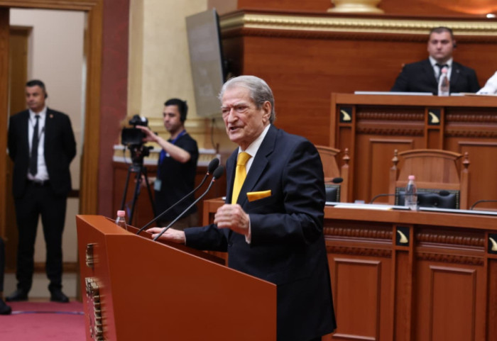 Berisha sulmon qeverinë për raportin për integrimin: Është mashtrim nga fillimi deri në fund
