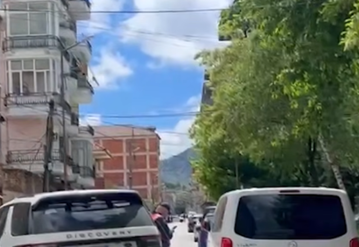 Alarm për bombë në Korçë, forcat xheniere zbulojnë GPS në automjet