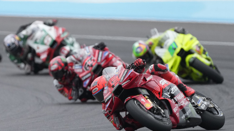 Gara e Katalonjës 'e mallkuar' për Moto GP, aksidente të frikshme të Marquez dhe Zarco