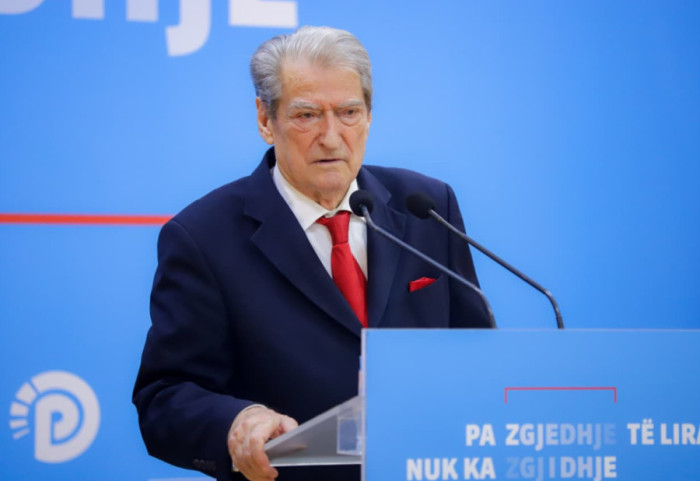Berisha pret delegacionin e Venecias: PS financohet 1000 herë më shumë se PD nga buxheti