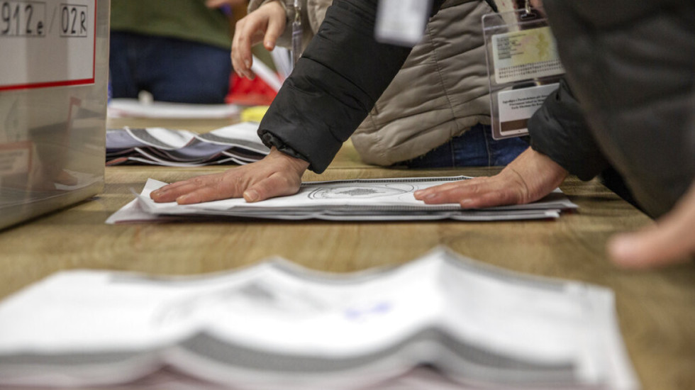 Zgjedhjet në Kosovë, KQZ afron datën kur nis votimi me postë